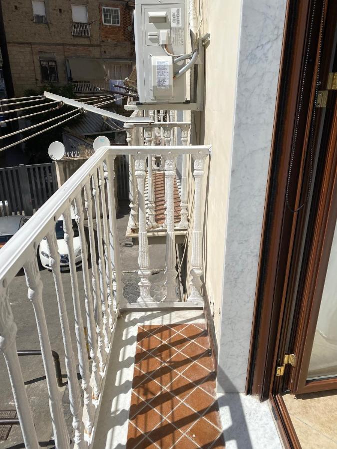 Falu Napoli Centro Hotel Exterior foto